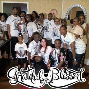 Meet your Posher, Della